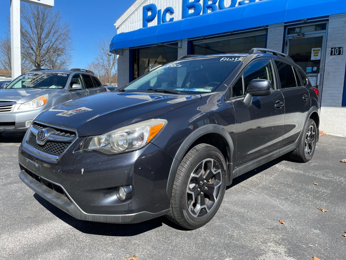 2014 grey Subaru XV Crosstrek 2.0 Limited (JF2GPAKC6E8) with an 2.0L L4 DOHC 16V engine, Continuously Variable Transmission transmission, located at 101 N. Main Street, Muncy, PA, 17756, (570) 546-5462, 41.207691, -76.785942 - Photo#0